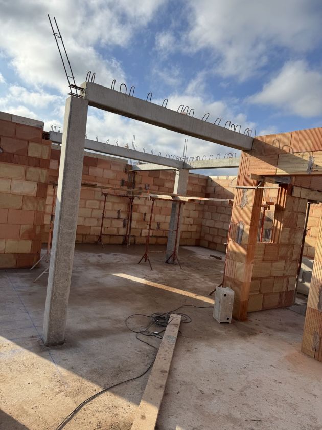 Élévation des murs en brique – Gros œuvre, chantier FK Probat