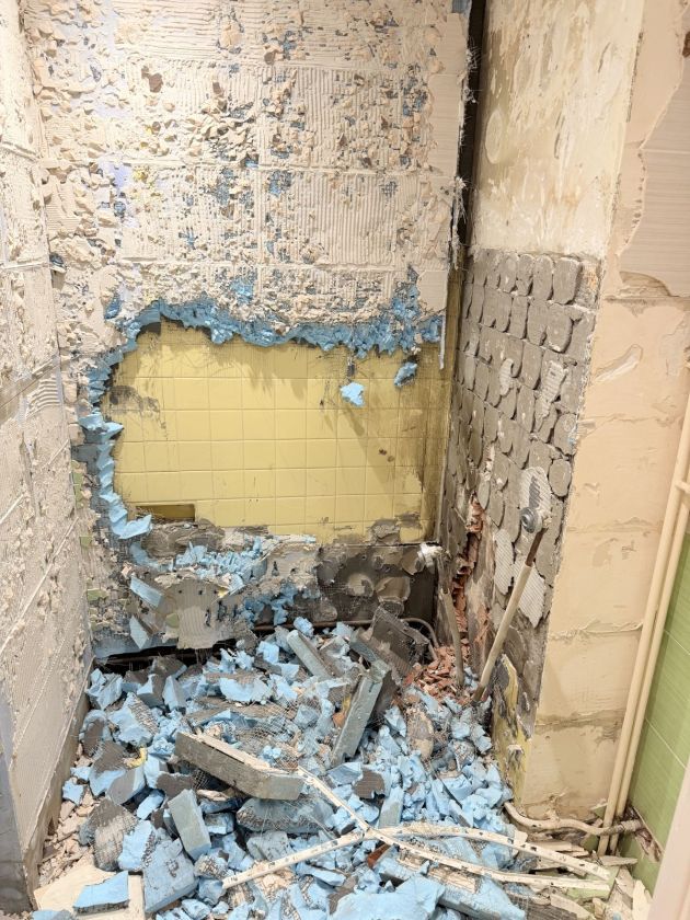 Dépose de faïence – Salle de bain, chantier FK Probat