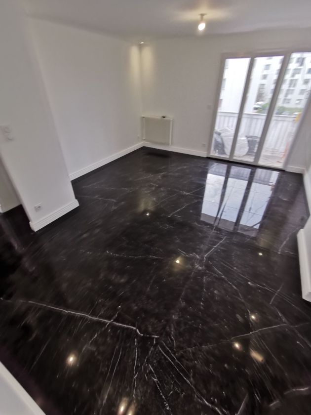 Carrelage effet marbre noir – Carrelage, chantier FK Probat