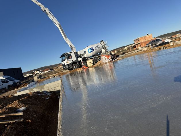 Coulage de dalle béton – Dalle, chantier FK Probat